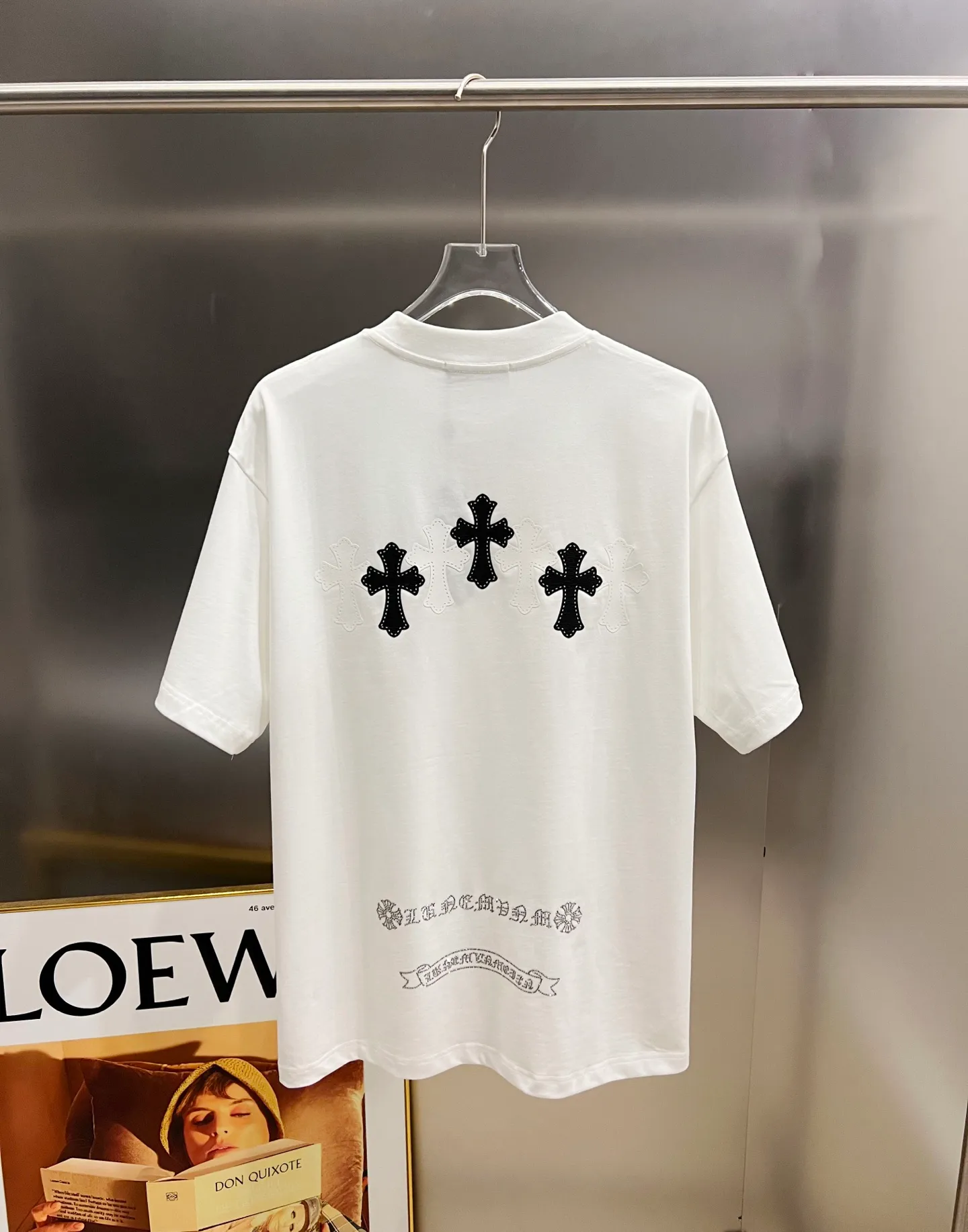 🅿️190 CH Crow 2025 Autumn and Winter New Short-sleeved T-shirt Cross leather craft Customized hardware metal + Middle Eastern Australian diamond design craft The real thing is great🔥Same style for men and women, loose version Size S M L XL XXL Five sizes black white